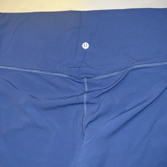 Lululemon Cropped Leggings EUC 14 - Picture 3 of 12
